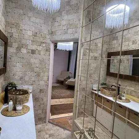 Apartament The Stable House Bukareszt
